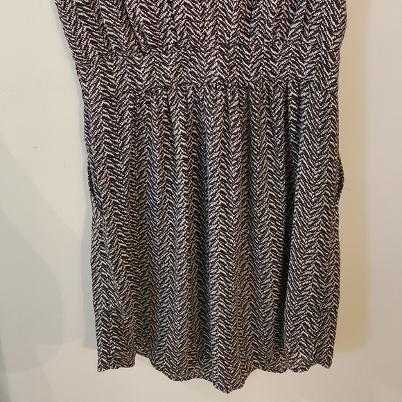 DR2 by Daniel Rainn dress size medium - Picture 4 of 5